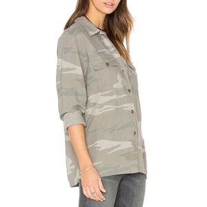 Rails Everett Button Down Oversized Shacket in Camo Medium